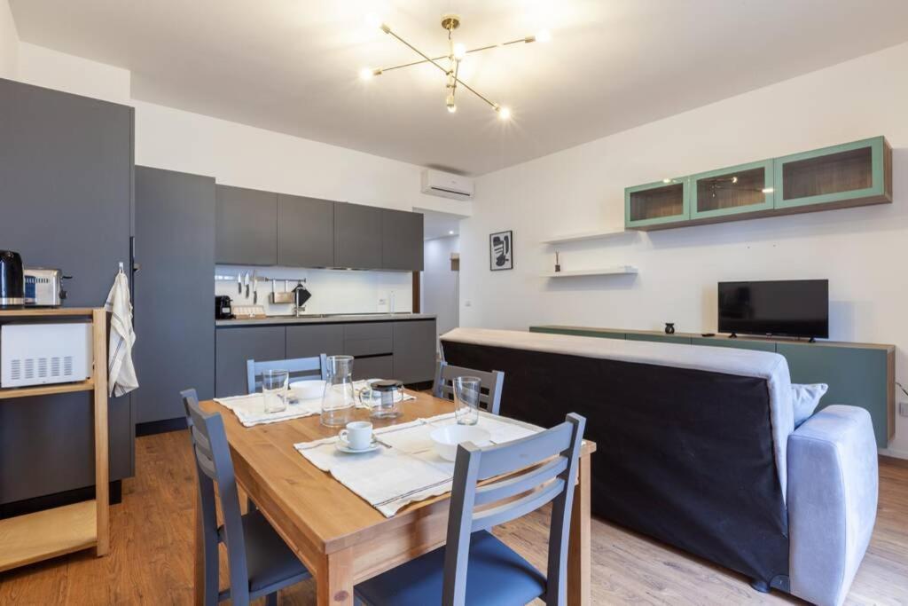 Lazzi - A.C. - Wi-Fi - Flexyrent Apartment Milano Eksteriør bilde